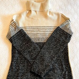 Black and Offwhite athlete turtleneck sweater